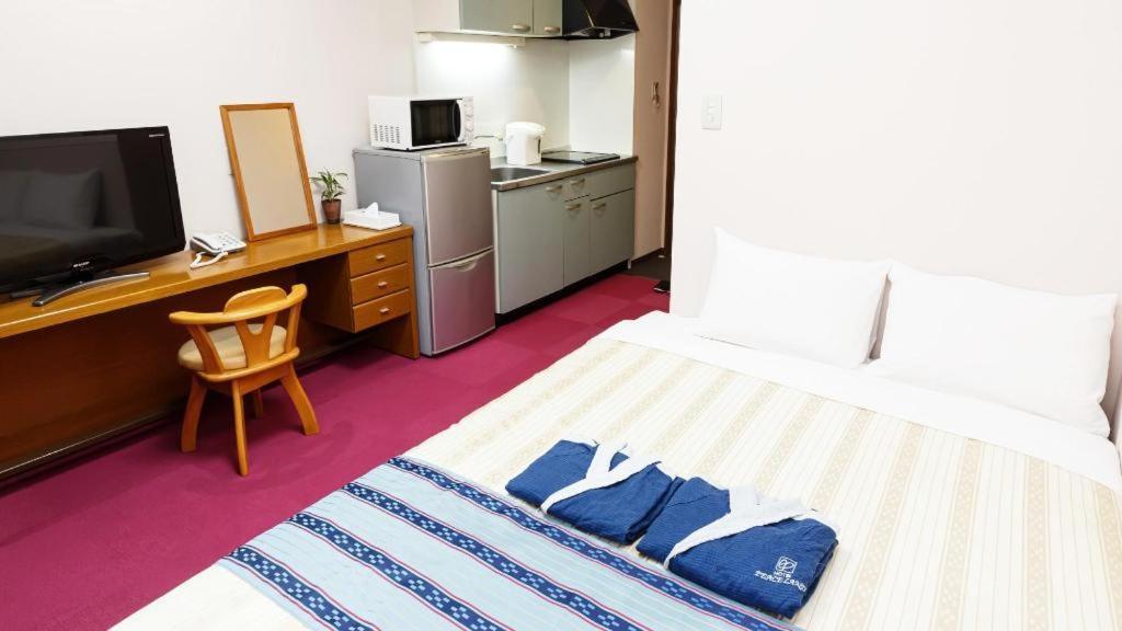 Hotel Peace Land Kume Naha Dış mekan fotoğraf